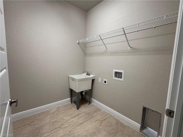 1304 Andover DR, Labelle, FL 33935