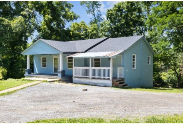 559 Palmyra Rd, Clarksville, TN 37040