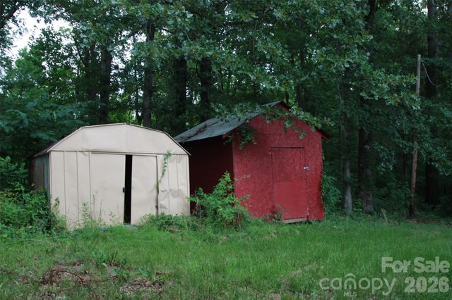 1328 Woodridge Drive, Clover, SC 29710