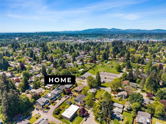 1835 Yew Avenue NE, Olympia, WA 98506