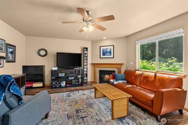 1835 Yew Avenue NE, Olympia, WA 98506