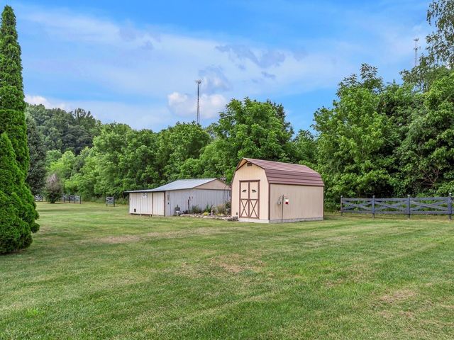 7807 McMinnville Hwy, Morrison, TN 37357