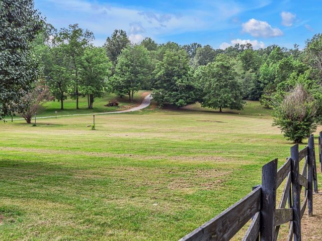 7807 McMinnville Hwy, Morrison, TN 37357