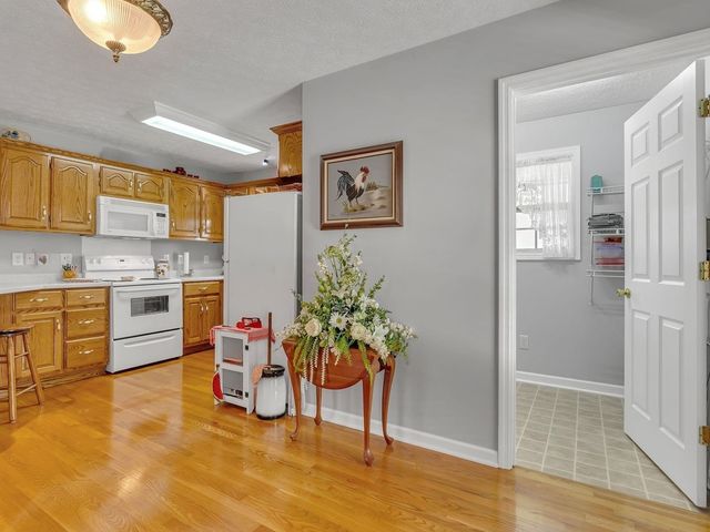 7807 McMinnville Hwy, Morrison, TN 37357