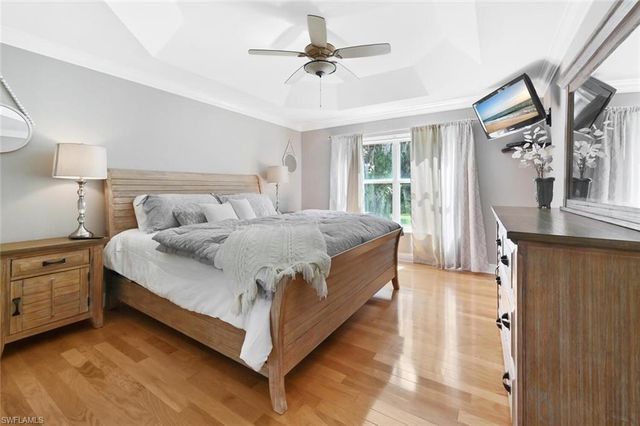 1346 Triandra LN, Naples, FL 34119