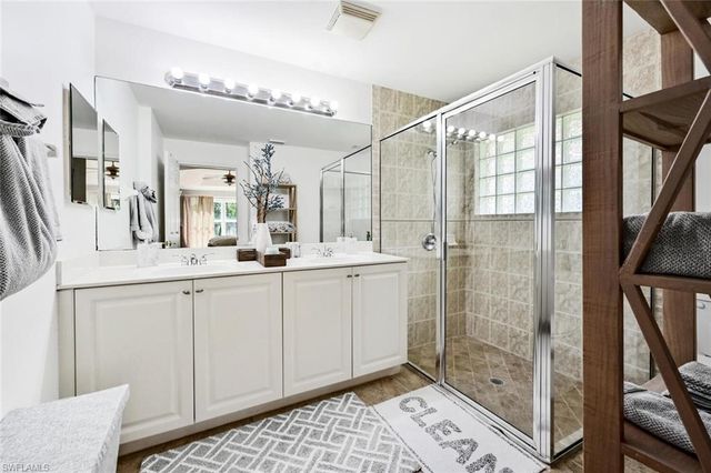 1346 Triandra LN, Naples, FL 34119