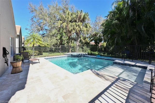 1346 Triandra LN, Naples, FL 34119