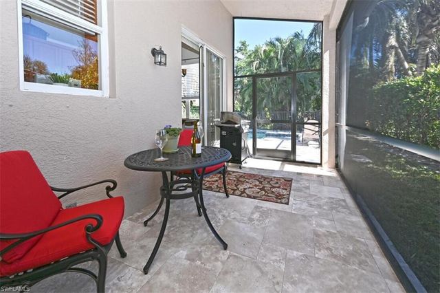 1346 Triandra LN, Naples, FL 34119