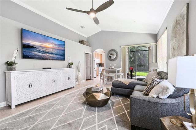 1346 Triandra LN, Naples, FL 34119