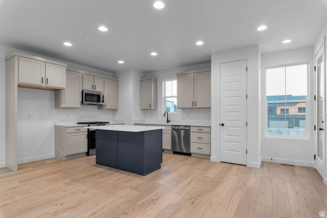 7009 W HIDDEN WAY, West Jordan, UT 84081