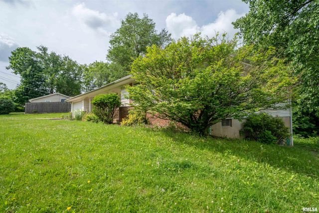 23907 VETERANS Road, Morton, IL 61550