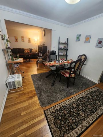 118-60 Metropolitan Avenue 3E, Kew Gardens, NY 11415