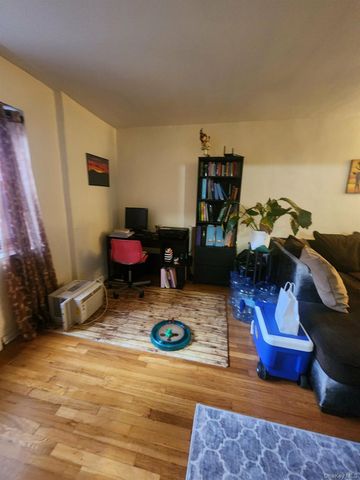 118-60 Metropolitan Avenue 3E, Kew Gardens, NY 11415