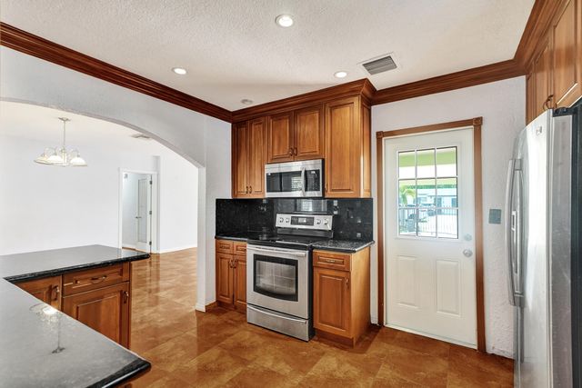 3311 SW 105th Court, Miami, FL 33165