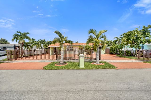 3311 SW 105th Court, Miami, FL 33165
