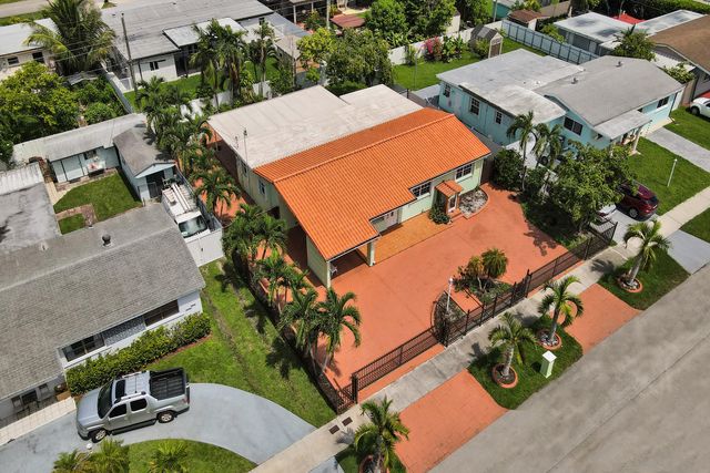 3311 SW 105th Court, Miami, FL 33165