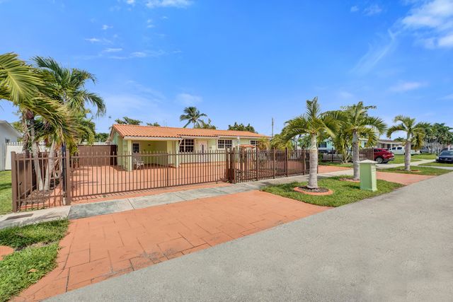 3311 SW 105th Court, Miami, FL 33165