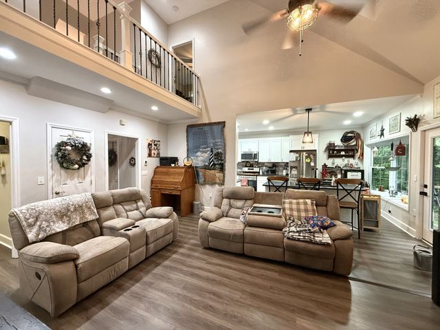 500 Indian Creek Rd, Pulaski, TN 38478