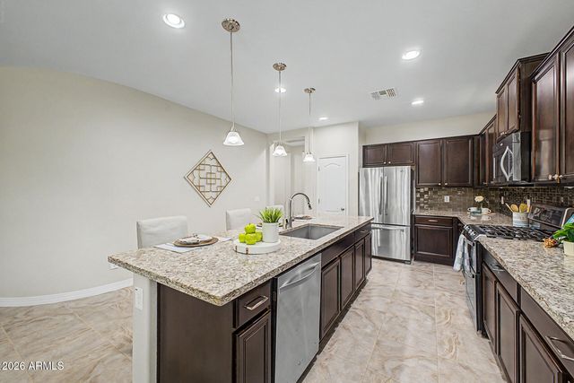 28446 N BROKEN SHALE Drive, San Tan Valley, AZ 85143