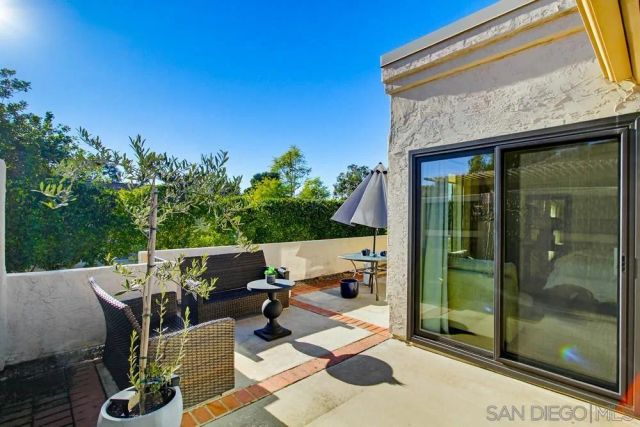 12795 Via Moura, San Diego, CA 92128