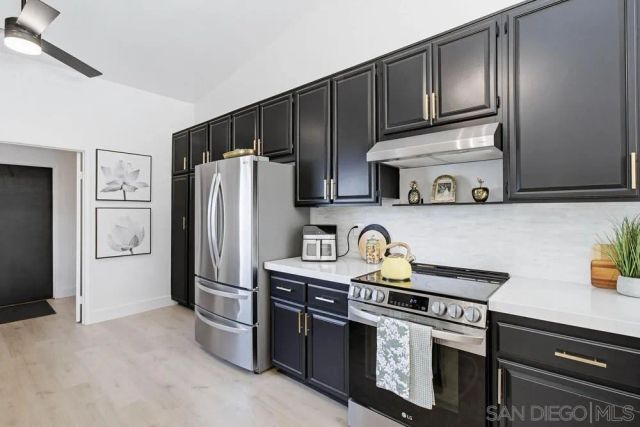 12795 Via Moura, San Diego, CA 92128