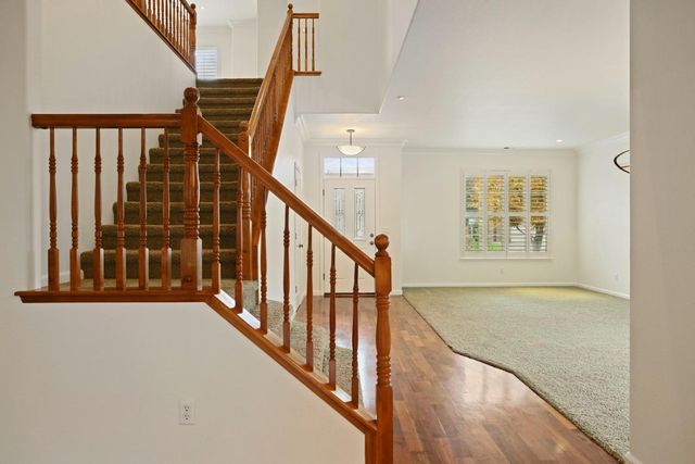 4305 Lourmarin Ln, Modesto, CA 95356