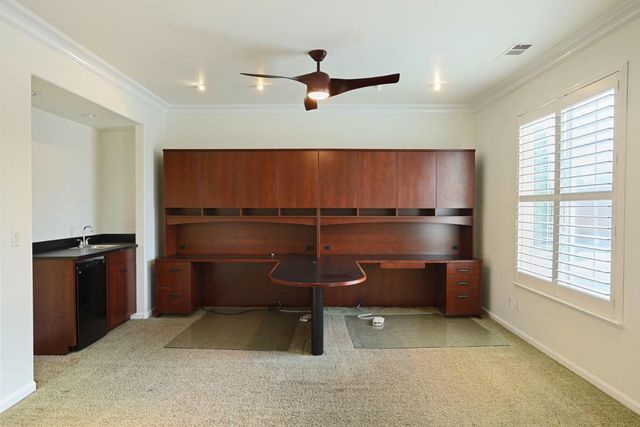 4305 Lourmarin Ln, Modesto, CA 95356