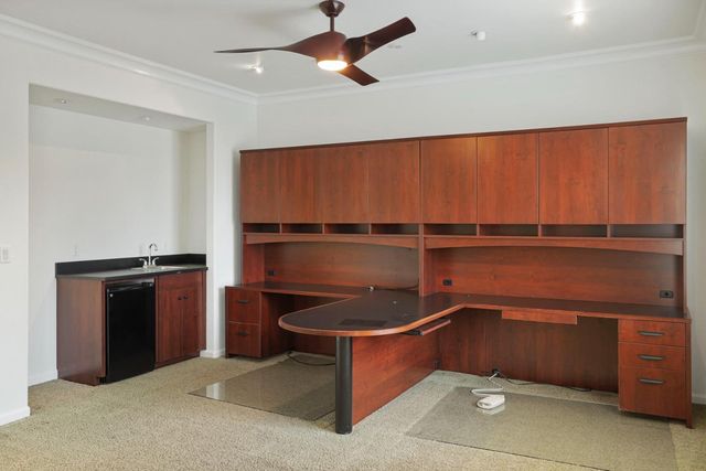 4305 Lourmarin Ln, Modesto, CA 95356