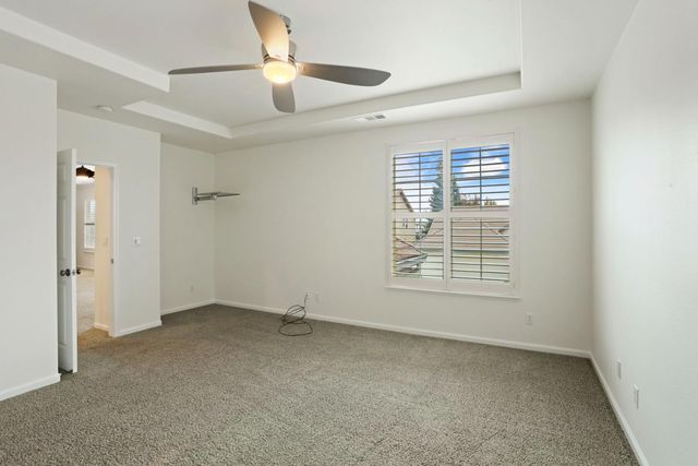 4305 Lourmarin Ln, Modesto, CA 95356