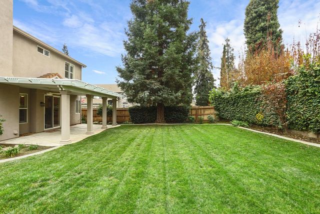 4305 Lourmarin Ln, Modesto, CA 95356