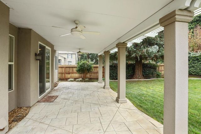 4305 Lourmarin Ln, Modesto, CA 95356