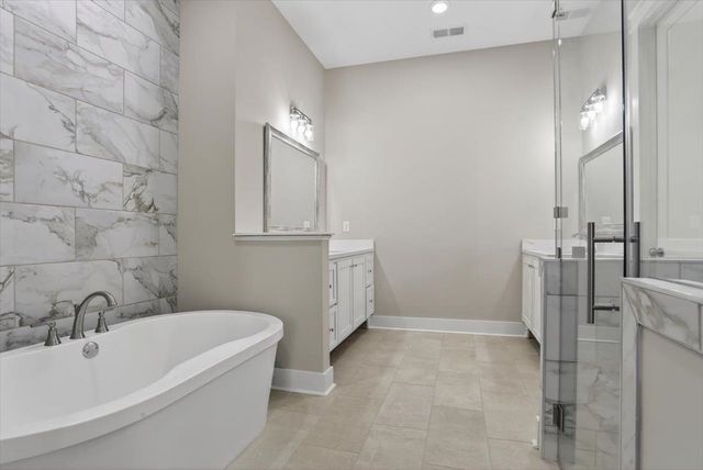 265 NEBHUT LN, Rossville, TN 38066