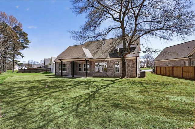 265 NEBHUT LN, Rossville, TN 38066