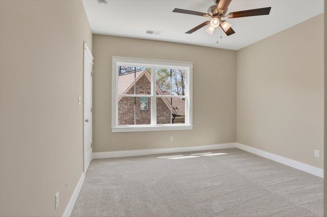 265 NEBHUT LN, Rossville, TN 38066