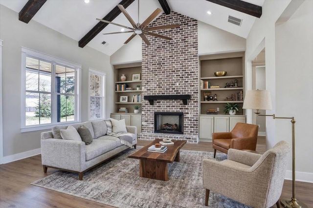 265 NEBHUT LN, Rossville, TN 38066