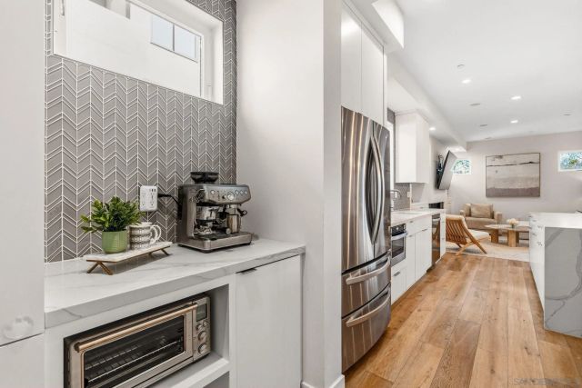 107 Edgeburt, Encinitas, CA 92024
