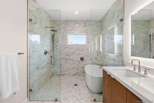 107 Edgeburt, Encinitas, CA 92024