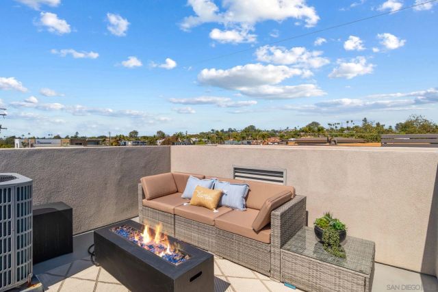 107 Edgeburt, Encinitas, CA 92024