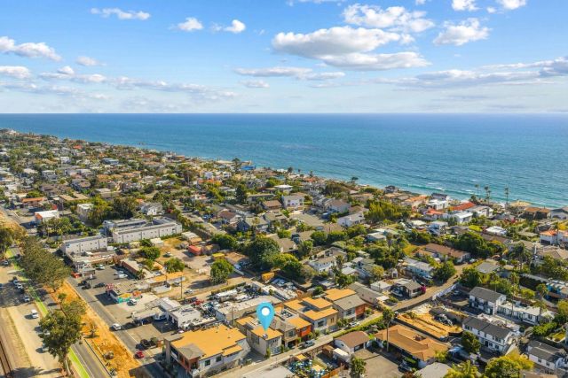 107 Edgeburt, Encinitas, CA 92024