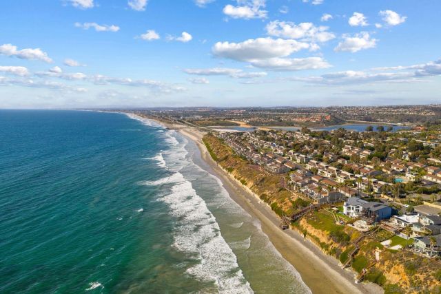107 Edgeburt, Encinitas, CA 92024
