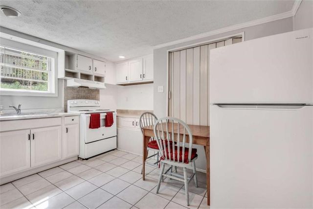 2774 Overlook Drive, Atlanta, GA 30345