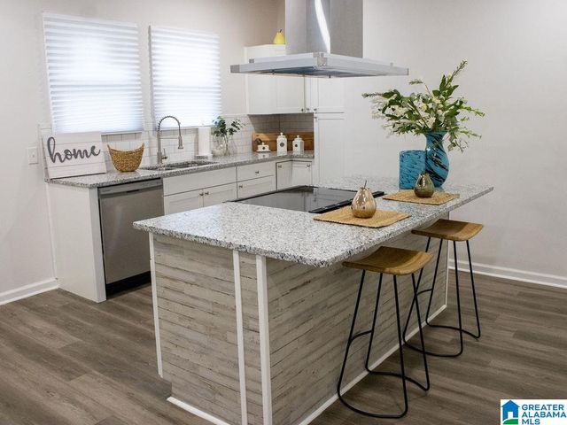 3105 AVENUE J, Birmingham, AL 35218