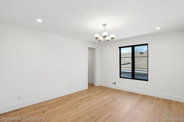 1094 Lincoln Court, Birmingham, MI 48009