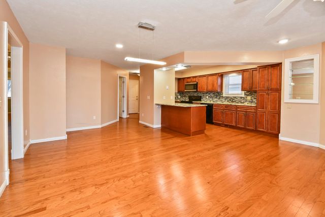 3925 South Jefferson Avenue 45, Springfield, MO 65807