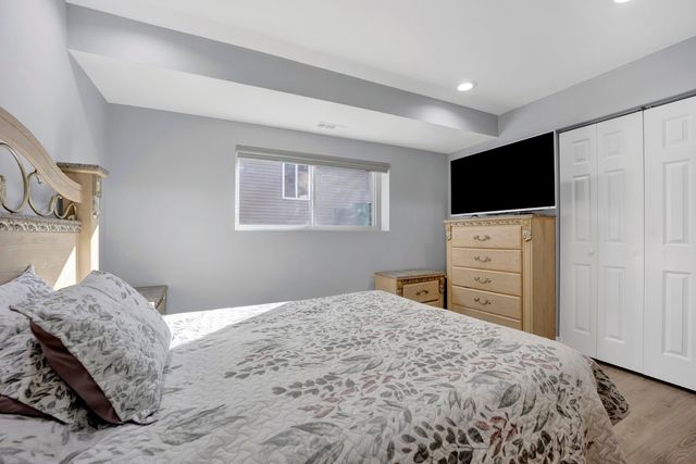 27W180 Cooley Avenue 1, Winfield, IL 60190