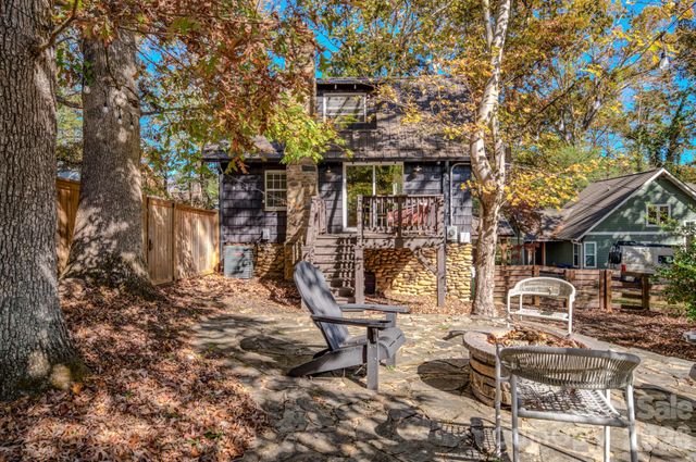 597 Tomahawk Avenue, Black Mountain, NC 28711