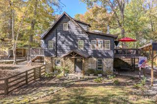 597 Tomahawk Avenue, Black Mountain, NC 28711