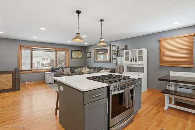 16309 66th Court, Tinley Park, IL 60477