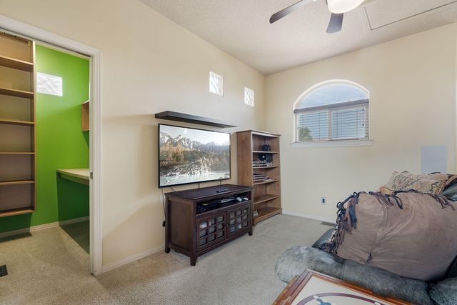 4848 Petra Pointe Circle NW, Albuquerque, NM 87120