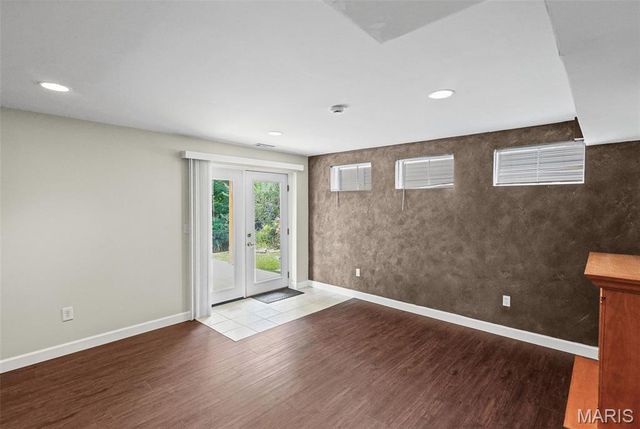 2423 Shiva Court, Ballwin, MO 63011